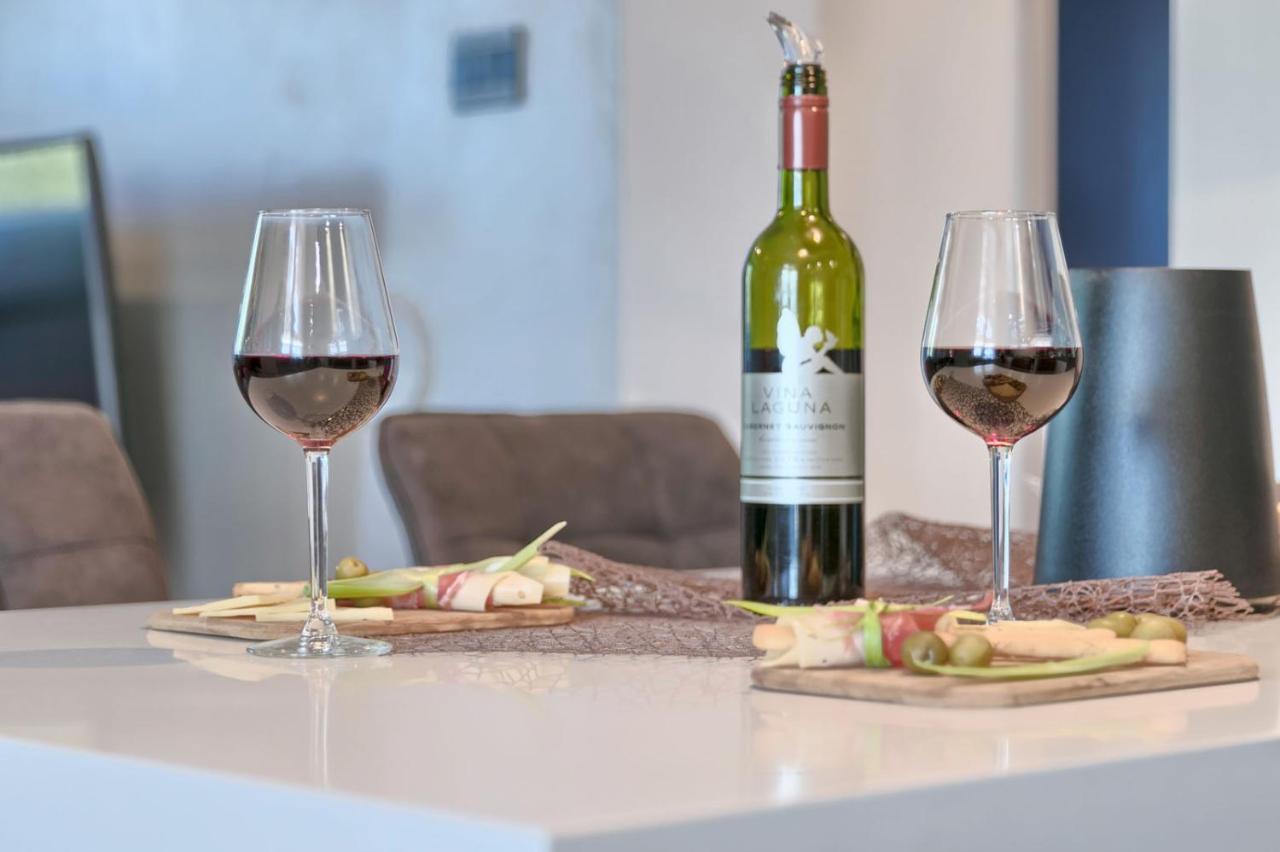 PUY Modern Oasis Apartment מראה חיצוני תמונה