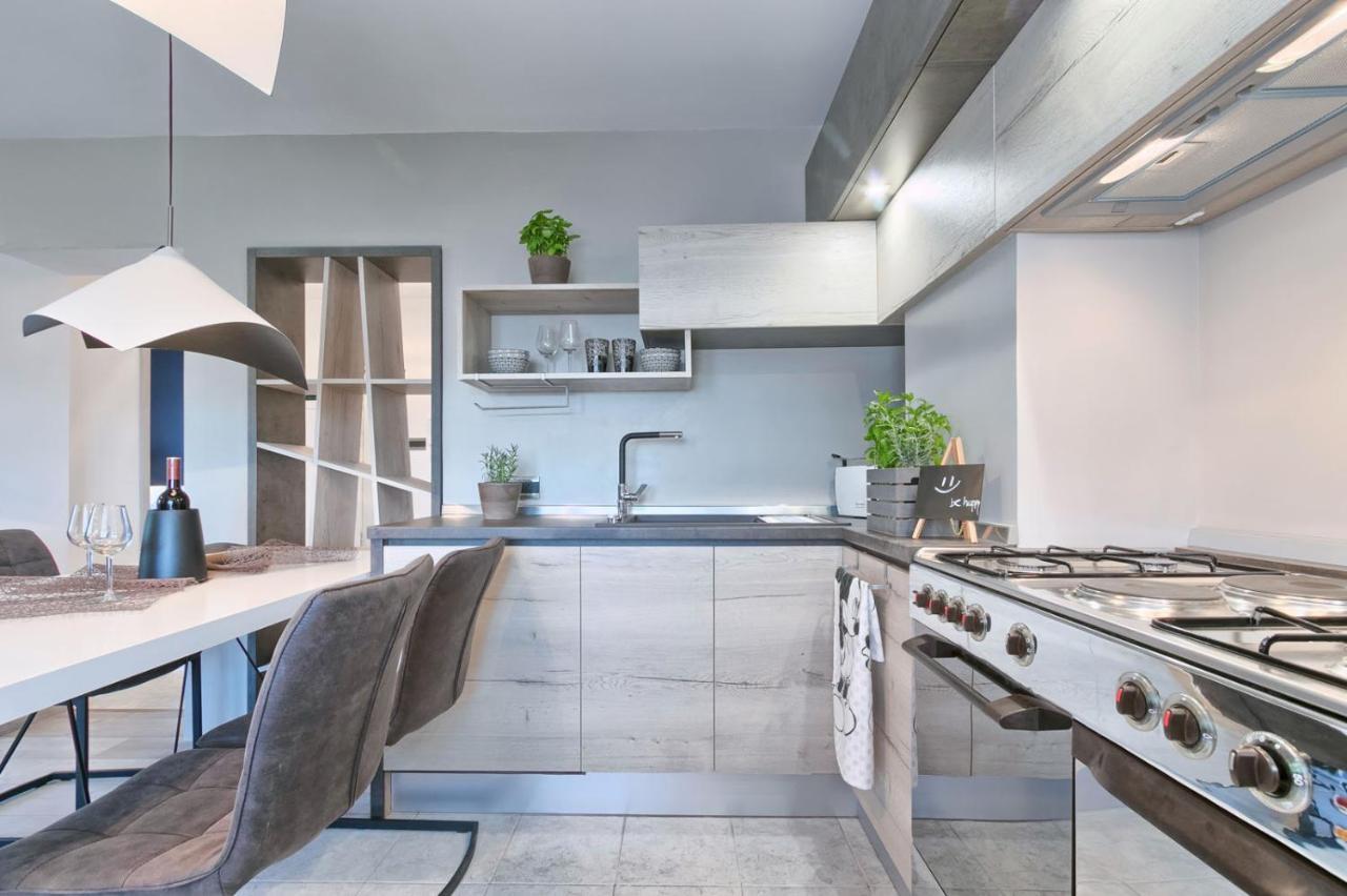 PUY Modern Oasis Apartment מראה חיצוני תמונה